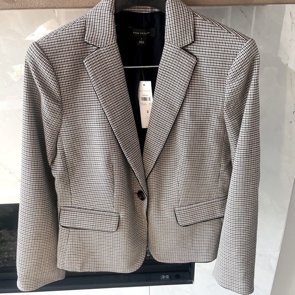 Ann Taylor Jackets & Blazers - Ann Taylor suit jacket size 2